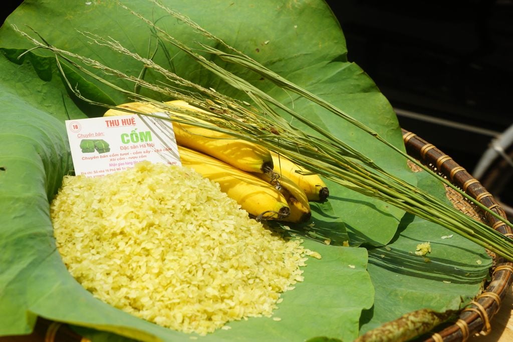 Cốm tươi Thu Huệ - đặc sản Hà Nội